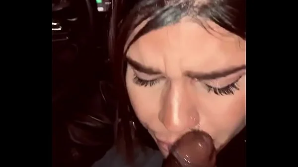 Uber driver gets a tip, a warm mouth to put his cock and load in