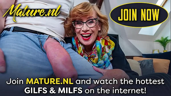 Mature Cougar Has a Sexdate With Her New Toyboy She Met On Tinder
