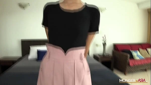 Amateur Thai slut wants to get pregnant by a foreigner