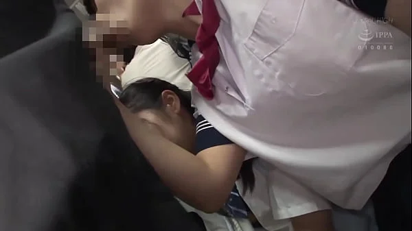 #2仲良し２人組いじり比べ２ 友達の前で交互にイカされた女子○生