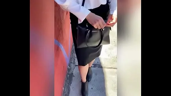 Sexo por DINERO! Le ofrezco DINERO a SEÑORA Mexicana Sumisa que Estaba Esperando su Camión para Irse a Trabajar! Le Doy Dinero para que me la CHUPE en la CALLE y no Vaya a Trabajar! PARTE #2