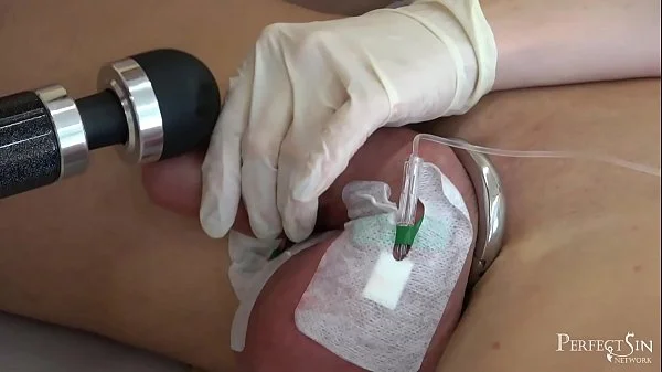 Put it in me! - Medical Play with Mistress Inka and Miss Flora