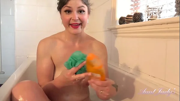 AuntJudys - POV Bath Time with your MILF Stepmom Aurora