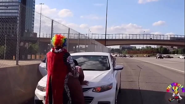 Gibby The Clown Fucks Juicy Tee On Atlanta’s Most Popular Highway