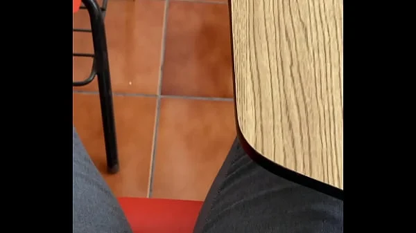 ALUMNO se COGE a su MAESTRA en el SALON! Les Cuento una ANECDOTA? ME COGI A MI MAESTRA VERO en el Salon de Clases Cuando me Estaba Dando Clase! Ella es una MILF MEXICANA Muy RICA! PARTE 1