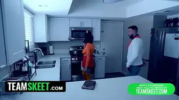 Jinkies! Velma & Fred Are Trying To Solve A Mystery In A Creepy House But They Fuck Instead