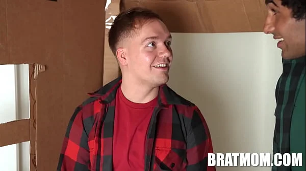 Giving Our Stepmoms A White Christmas Cassie Del Isla, Joshua Lewis, Natasha Nice, Zane Walker