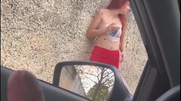 Pedindo informação na rua para gostosa que estava no ponto de ônibus!