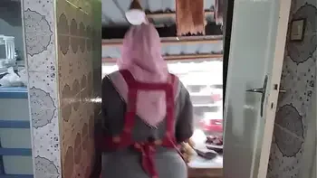 Thick Muslim Indonesian Milf