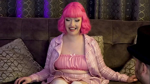 Evie Rees Bimbofication