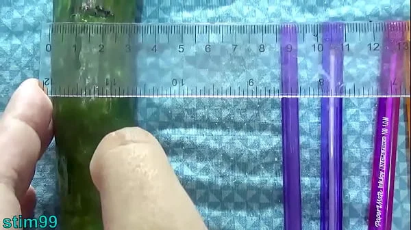 Female Pee Hole Fucking with Cucumber Japanese Kinky urethral insertion