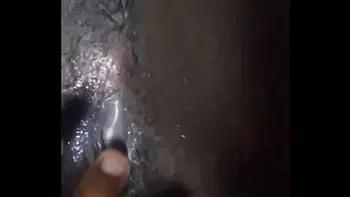 Garota VIP se masturbando