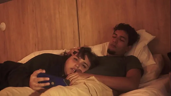 mi hermanastro se da cuenta que nos quedamos solos y aprovecha para hacer de las suyas ALISONGONZALEZ26