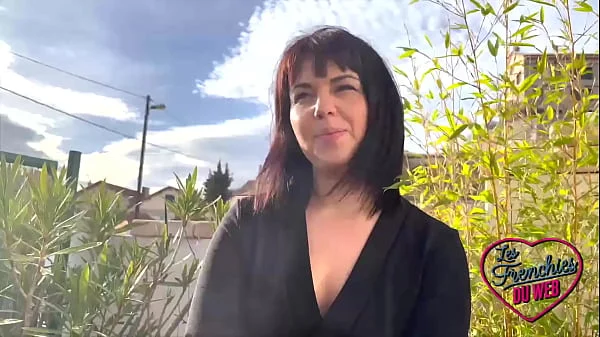 Ava, une secrétaire médicale très coquine