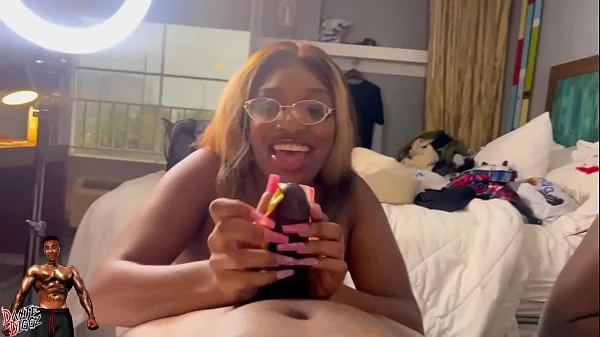 2 Throat GOAT Baddies Have A Dick Sucking Contest With Their Boy Friends As Judges - PREVIEW