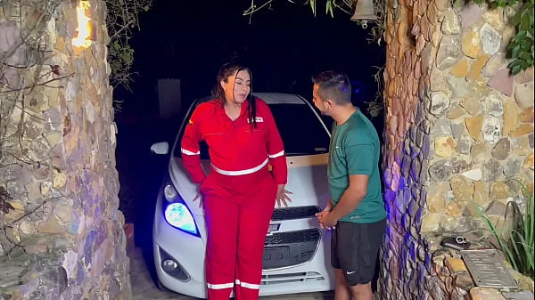 PREGNANT MECHANIC RECEIVES SAUSAGE IN EXCHANGE FOR HER PAYME PART 1