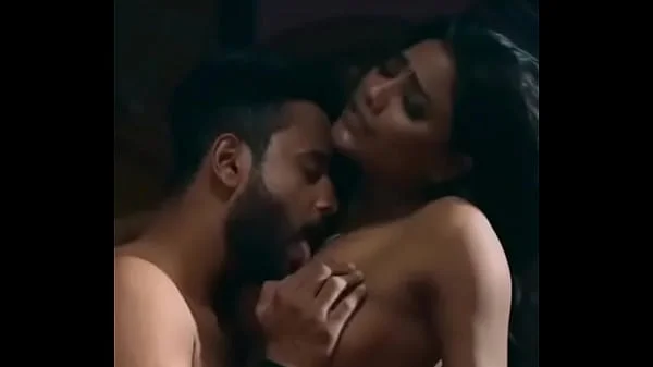 Indian Desi girls pleasing her boyfriend