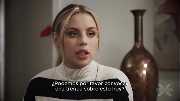 le regalo mi coño a mi padrastro. sub español. ver completo en: pornsuborg