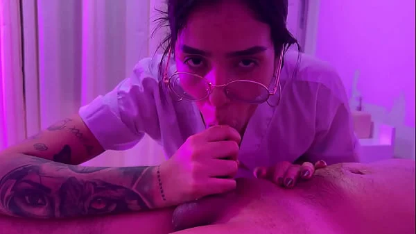 Venezuelan masseuse enjoys her client and gives him the massage of his life