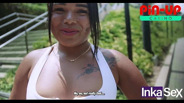 Mi Latina Tierna Culona le encanta follar con morenos de verga grande después de hacer ejercicios / Pin-Up