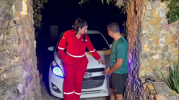 PREGNANT MECHANIC RECEIVES SAUSAGE IN EXCHANGE FOR HER PAYME - part 1