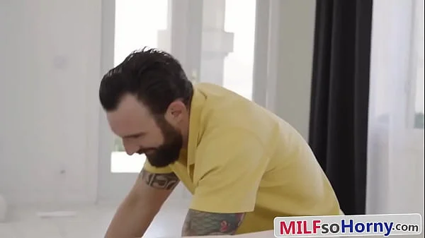 Sneaky Real Estate Agent MILF Sells 12 Million House In Exchange For Sex