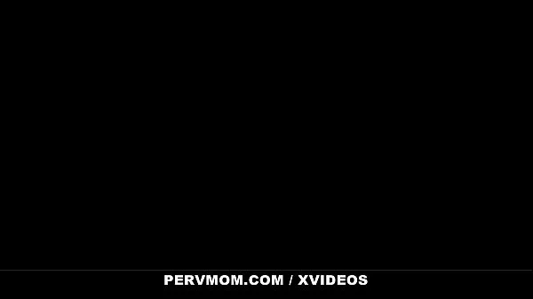 PervMom - Fucking My Lonely Stepmom (Alix Lynx)