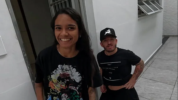 Pitoco chegou junto da ninfeta e quer meter o ferro - Jasmine Santanna