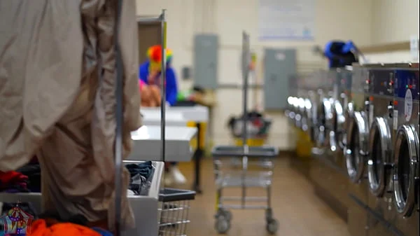 Ebony Pornstar Jasamine Banks Gets Fucked In A Busy Laundromat by Gibby The Clown