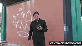 Orgia col bisex e il trans Pasquino alla CentoXCento