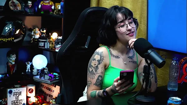 Martina Oliveira Avalia o Pauzão do Ruan, ela ficou com tesão vendo! - Podcast Pápum no Barraco! COMPLETO NO SHEER - XV RED