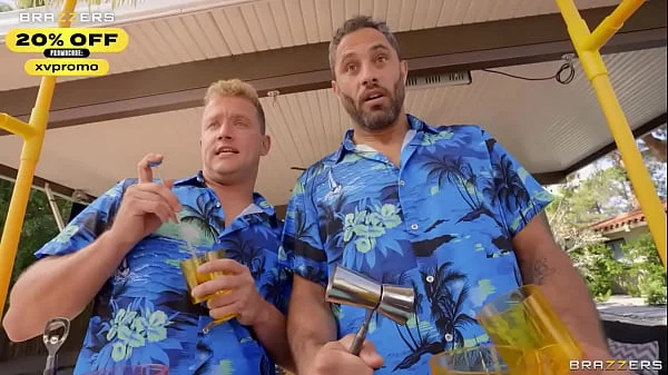 Sneaky Barkeeps Use Their Dicks to Shake & Stir Her Ashlyn Peaks / Brazzers/ Enter XVPROMO on official site for discount