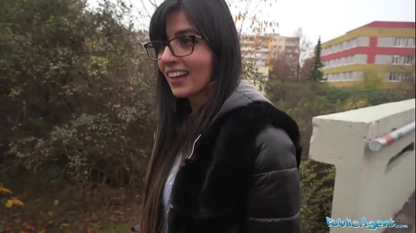 Public Agent Happy Pakistani woman fucks a stranger in the public toilets