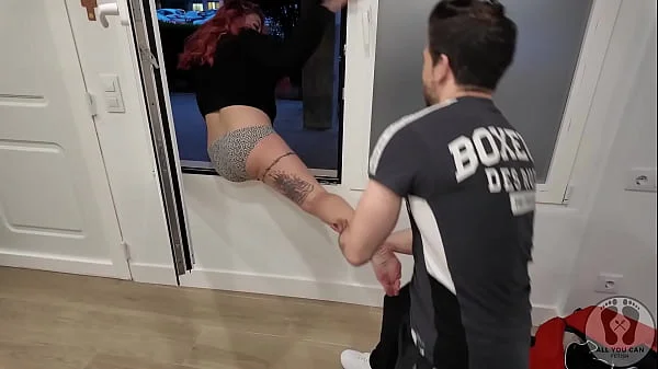 4K I CAUGHT A GIRL BURGLAR TRY TO ESCAPE FIGHTING WITH KICKS