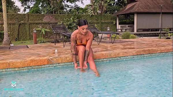 Cuckold wife fucks her friend's BF and squirts - Mariana Martix & Duncan Saint