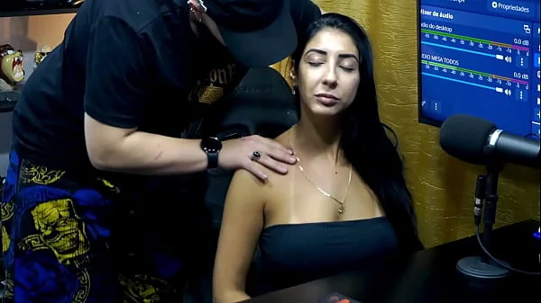 Ruan foi ver se a Renatinha Mello estava sem calcinha, que deliciosa, rolou muita química nesse episodio! - Podcast Pápum no Barraco!