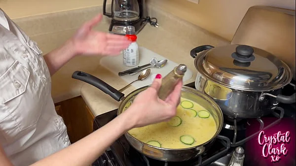 Stepmom Teaches Me How To Cook!