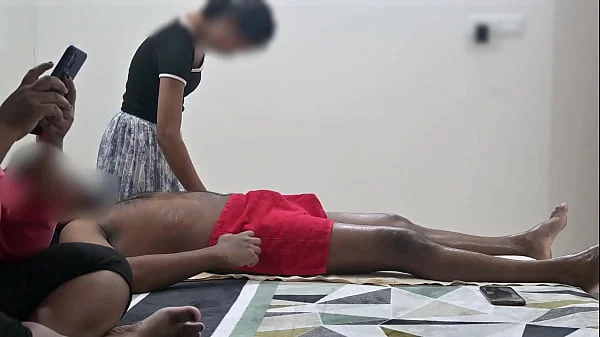 Happy ending spa massage infront of customer lady