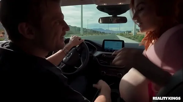 Curvy Honey Takes a Ride / Reality Kings