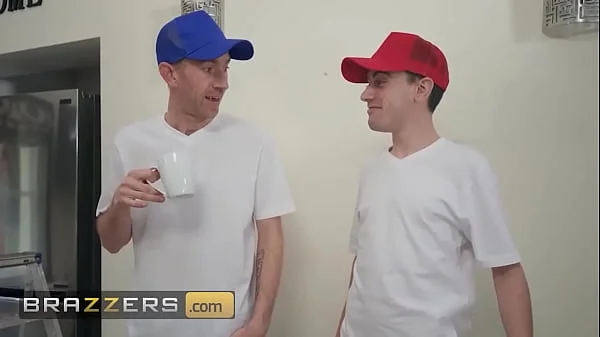 BRAZZERS - Louise Lee Rewards The Housepainters She Hired With A Chance To Paint Her Face With Cum