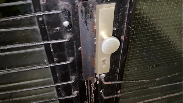 I fuck my teen blonde neighbor while I was on vacation