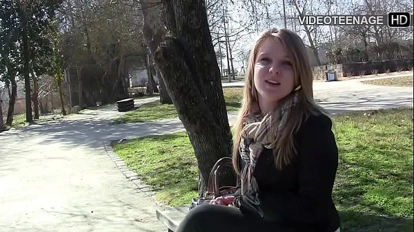 19 year blonde Jess does her first porn casting