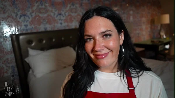 Smiths Employee Quits Job After Meeting Rich Sugar Daddy In Las Vegas