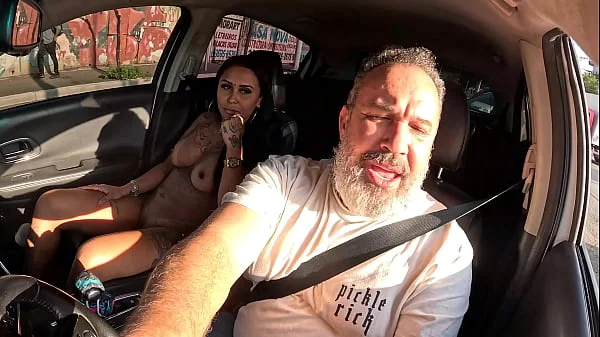 Mineira cavala da bunda grande fode na carona com motorista - India Cici