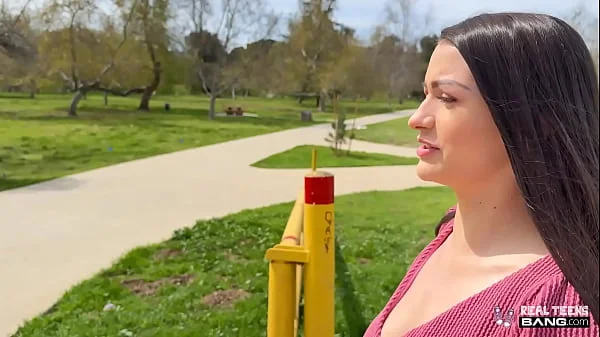 Sweet Country Girl Summer Renee Fucks In A Hotel Room