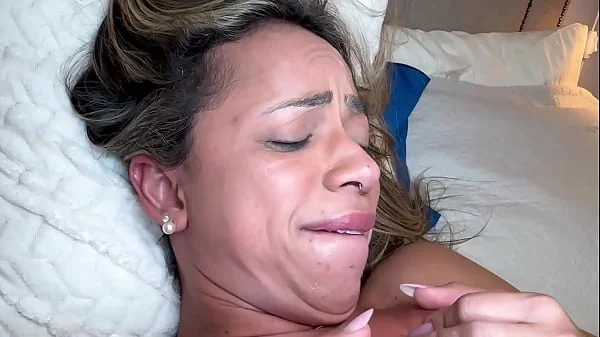 Ela foi tirar minhas medidas e quando viu a grossura do mastro não caiu de boca