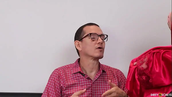 SEXY MILF GETS ASS FUCKED BY VIRGIN BOY