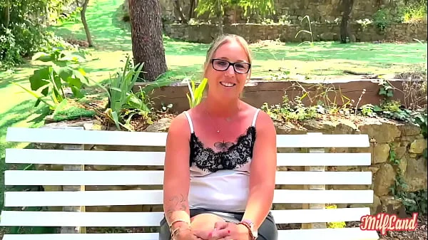 Marie, milf du siècle, se fait annihiler la chatte