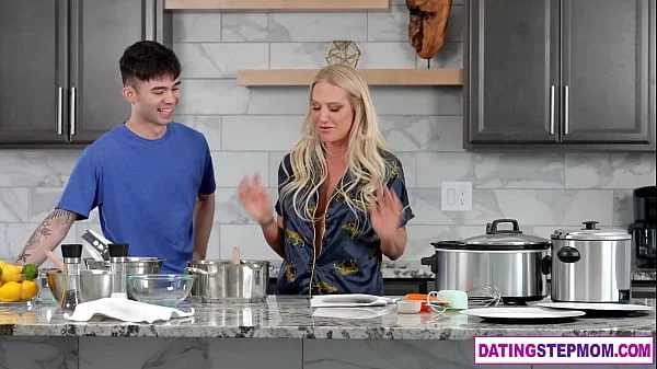 Angry stepmom MILF Alexis Malone wants stepson his creampie