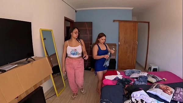 Virou a maior putaria enquanto Cintia Lara se arrumava para fuder